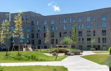 yaşam için modern bir binanın cephe, mavi gökyüzü