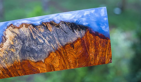 Fundición Resina Epoxi Estabilización Afzelia Burl Madera Lava Roja Sobre — Foto de Stock