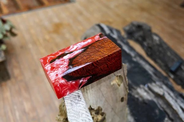 Colata Resina Epossidica Stabilizzare Burl Legno Rosso Colore Astratto Arte — Foto Stock
