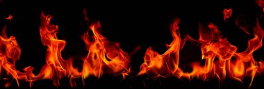 Soyut sanat siyah arka plan üzerinde Yangın alevler