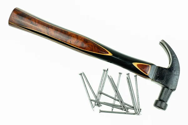 Alte traditionelle gebogene Krallen Hammer und Nagel — Stockfoto