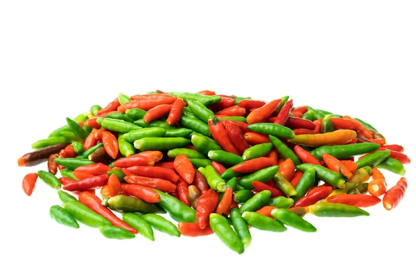 Skupina chilli paprika na isorated bílém pozadí — Stock fotografie