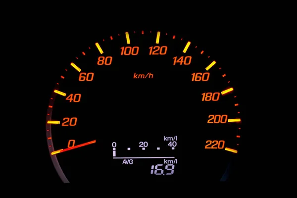 Gros plan du compteur de vitesse de la voiture avec l'aiguille pointant à 0 kmp — Photo
