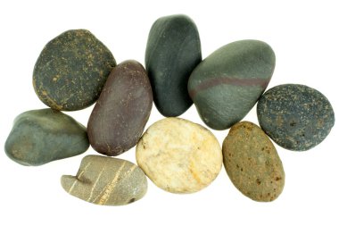 Nehirden gelen kayaları beyaz arkaplanda izole et