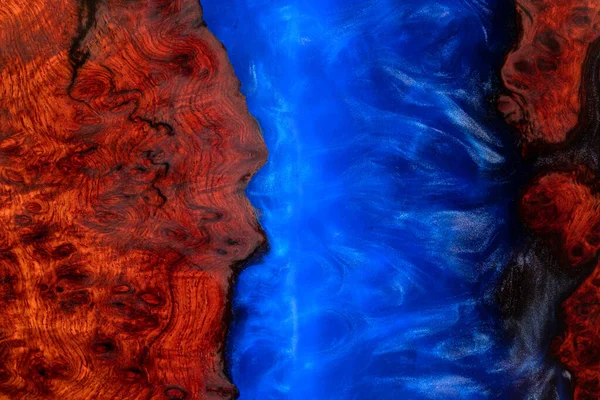 Epoksi reçine Padauk tahta arkaplan dokusu dökülüyor