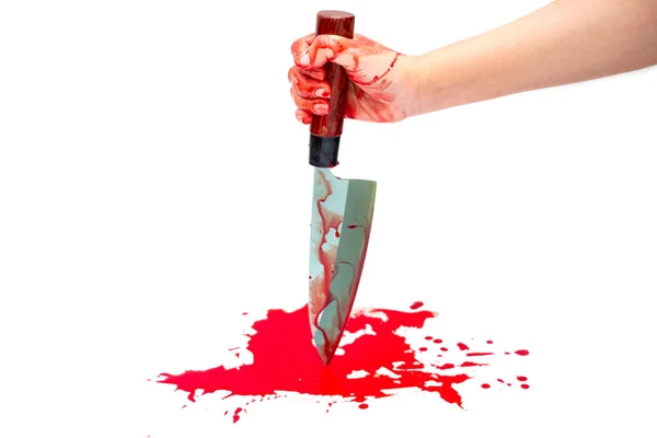 白い背景に女性の手に血のナイフ 社会的暴力ハロウィンの概念 — ストック写真
