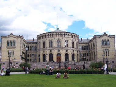 Oslo, Norveç - Temmuz, 2007: Norveç Parlamentosu binası Stortinget Oslo.