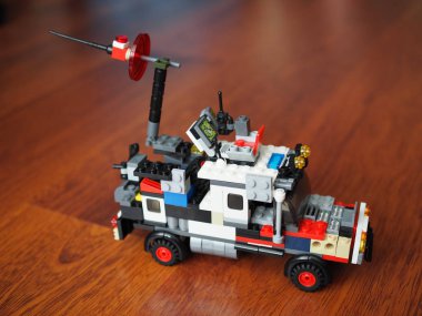 Lego makineleri renk tasarımcısı parçaların çocuklar tarafından yapılan. Rusya, Saratov - Haziran 2019