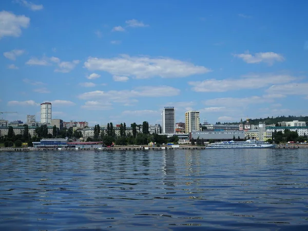 Foto Ciudad Saratov Desde Río Volga Verano — Foto de Stock