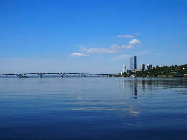 Schöner Blick Auf Die Brücke Von Saratow Über Die Wolga — Stockfoto