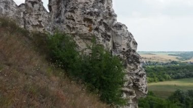 Divnogorsk Varsayım Manastırı, Sicilya Kilisesi. Doğal tebeşir taşları.