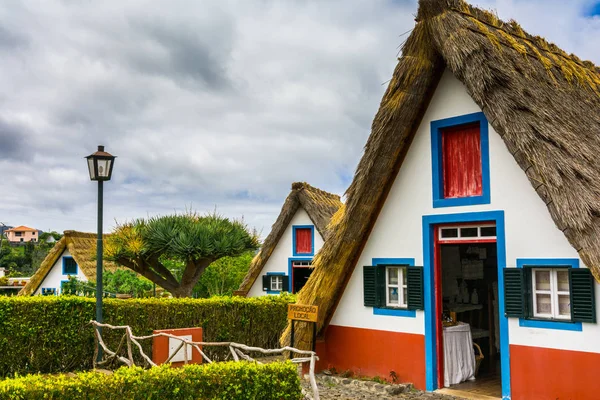 Tradiční Dům Santaně Madeira Portugalsko — Stock fotografie