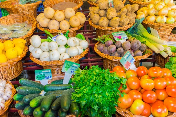 Świeże Egzotyczne Owoce Warzywa Mercado Dos Lavradores Funchal Madera Portugalia — Zdjęcie stockowe