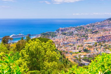 Funchal havadan görünümü, Madeira başkenti, Portekiz