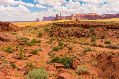 Arizona ve Utah sınırındaki Anıt Vadisi, ABD