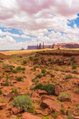 Arizona ve Utah sınırındaki Anıt Vadisi, ABD
