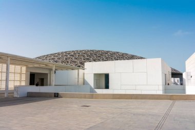 Abu Dabi, Birleşik Arap Emirlikleri, 23 Ocak 2020: Louvre Abu Dabi girişi, Abu Dabi 'nin yeni bir simgesi.