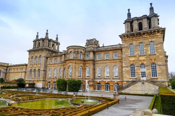 Bodrum Kalesi Oxfordshire, İngiltere