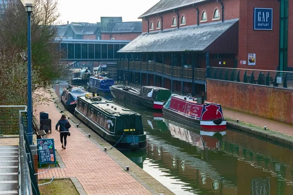 Canal de Oxford em Banbury com barcaças . — Fotografia de Stock