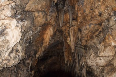 Mağara. Sarkıt ve dikitler. Gezegendeki inanılmaz yerler. Yolculuk gezileri