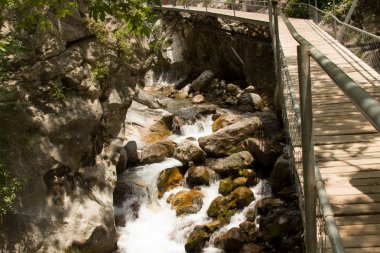Alanya dağlarında kanyon ve şelaleler, Türkiye, Sapadere. Th güzel bir yolculuk