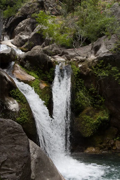 Alanya dağlarında kanyon ve şelaleler, Türkiye, Sapadere. Th güzel bir yolculuk