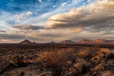 Erindi özel oyun ayırmak Namibya, büyük bir fırtına geliyor zaman sundowner