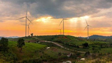 Yüksek tepedeki elektrik sürdürülebilirlik enerji teknolojisi için motorlu jeneratör için dönen pervane türbininin, temiz enerji korunumu için zaman aşımına uğraması