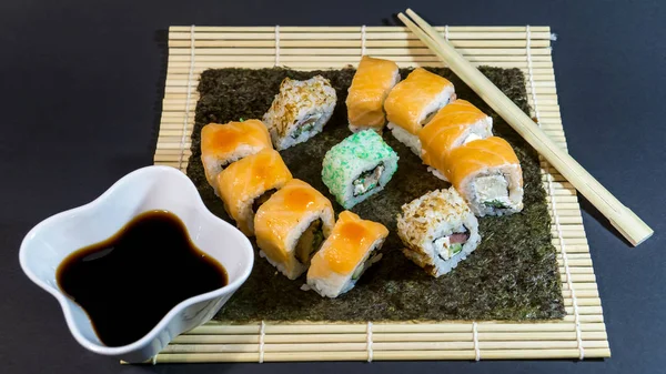 Suşi bir tabak yemek Asya Japonya