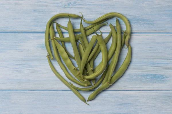 Corazón Frijol Verde San Valentín Para San Valentín Fondo Madera — Foto de Stock