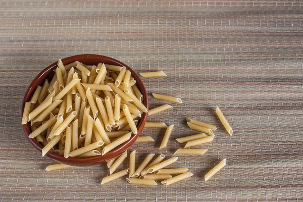 Napoli tarifi kısa makarna ve salce