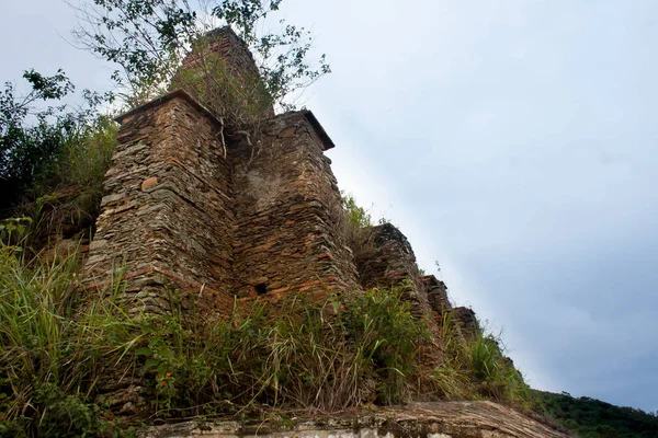 Ruinas de Fuerte San Vicente. Nirgua edo Yaracuy venezuela Harap yapı, Antik taş veya kaya, San Vicente, Yaracuy devlet