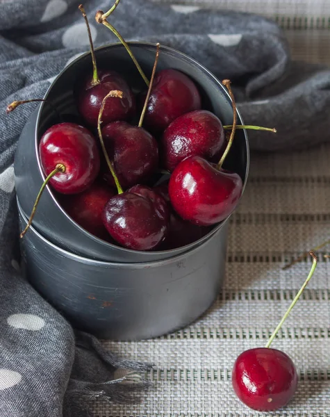 Cerises Rouges Dans Différentes Présentations — Photo