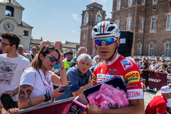 Venaria Reale Italy May 2018 Professional Cyclists Met Fan Start — Stock Photo, Image