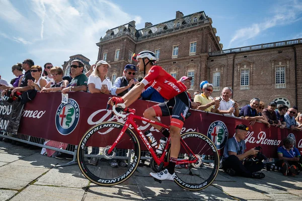 Venaria Reale Italia Mayo 2018 Ciclista Profesional Traslado Desde Autobús — Foto de Stock