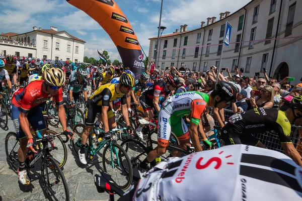 Venaria Reale Italia Mayo 2018 Los Ciclistas Profesionales Comienzan Última — Foto de Stock