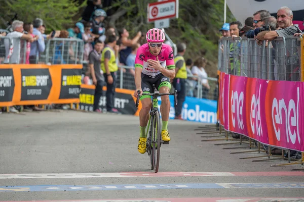 Bardonecchia Italia Mayo 2018 Ciclista Profesional Education First Team Pasa — Foto de Stock
