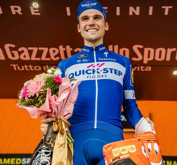 Nevoso Prato, İtalya 24 Mayıs 2018: Maximilian Schachmann, Quickstep takım, yorgunluk yok bitiş çizgisine geçer ve Prato Nevoso varış ile dağ etap kazandı.