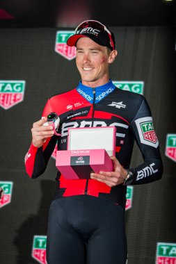 Rovereto, İtalya 22 Mayıs 2018: Rohan Dennis, Bmc ekibi, Rovereto, İtalya Bisiklet turu 2018 Trento podyum gün deneme süre sonra zafer kutluyor..