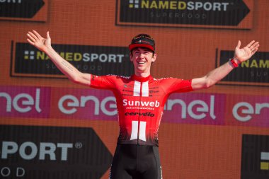 Verona, İtalya 2 Haziran 2019: Chad Haga, Sunweb Team, Verona Arena'da 21 günlük zorlu rekabetin ardından İtalya Turu'nun son etabının zaferini kutluyor.