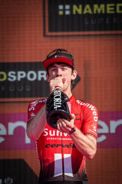 Verona, İtalya 2 Haziran 2019: Chad Haga, Sunweb Team, Verona Arena'da 21 günlük zorlu rekabetin ardından İtalya Turu'nun son etabının zaferini kutluyor.