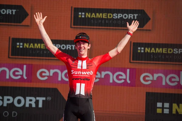 Verona, İtalya 2 Haziran 2019: Chad Haga, Sunweb Team, Verona Arena'da 21 günlük zorlu rekabetin ardından İtalya Turu'nun son etabının zaferini kutluyor.