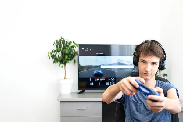 Teenager Boy Online Plays Computer Game Headphones Joystick Game Console — Stock Photo, Image