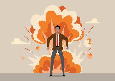 Öfkeli bir iş adamının resmi, yumruklarını sıkarak ve ciddi bir ifadeyle arkasında büyük, ateşli bir patlama meydana gelirken öne doğru bakıyor.