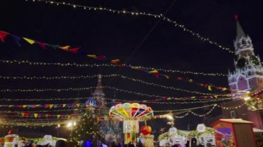 Dans eden çift, Kızıl Meydan geleneksel Rus şenlikli Fuarı, kış