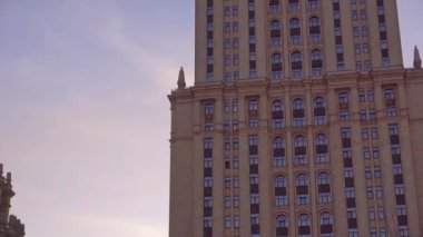 Stalin gökdelen Çerçeve yukarıdan yukarıya Star üst Güzel binada