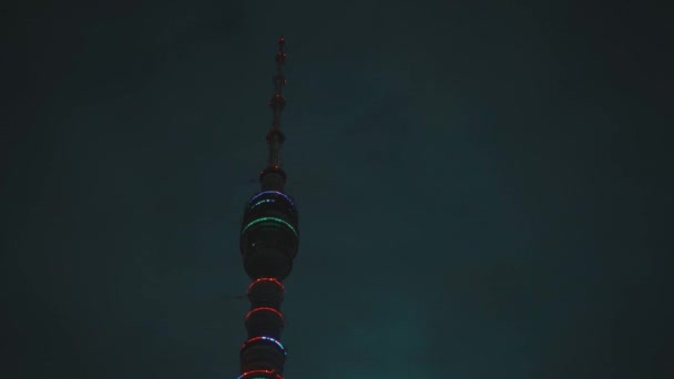 Tour de télévision Time Lapse Ostankino. Fond ciel nuages. Timelapse Ultra HD — Video