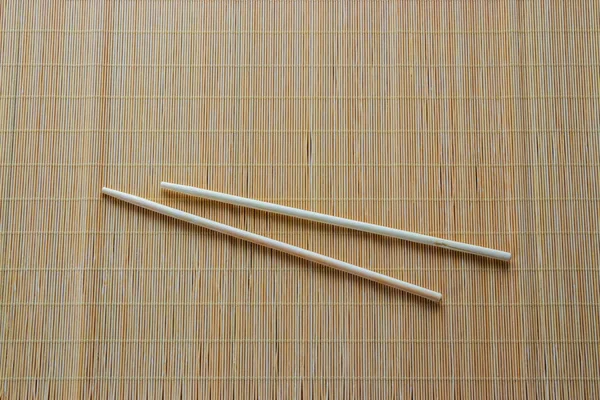 Houten sushi sticks, traditionele bestek uit het oosten — Stockfoto