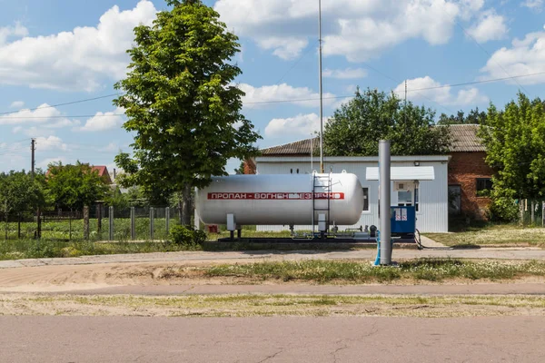 使用丙烷丁烷燃料的汽车加油站气体 — 图库照片