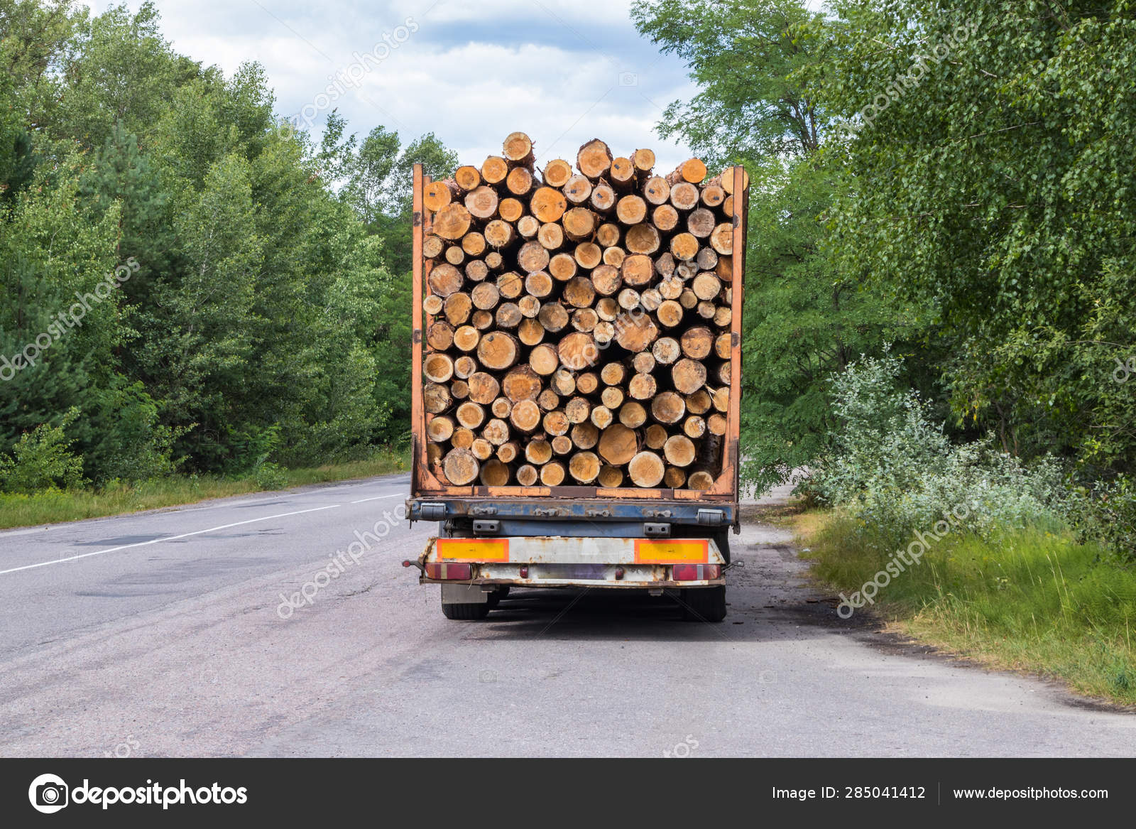 truck with wood